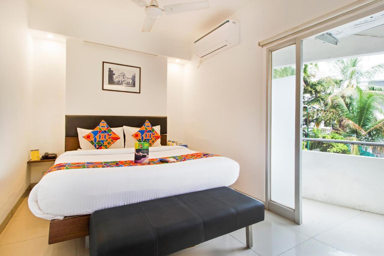 Hotel Fabexpress Kalyan - Nr Dairy Dan Circle Vadodara Zewnętrze zdjęcie