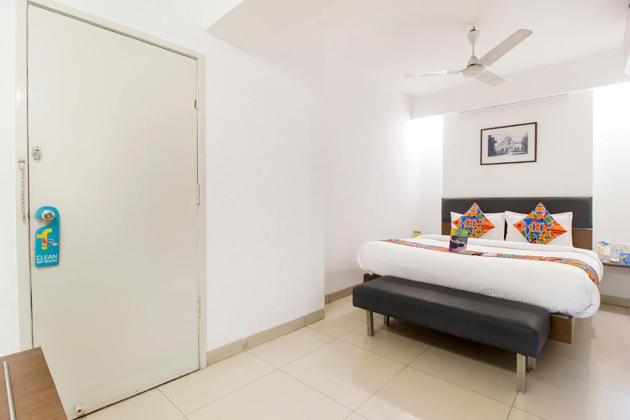 Hotel Fabexpress Kalyan - Nr Dairy Dan Circle Vadodara Zewnętrze zdjęcie