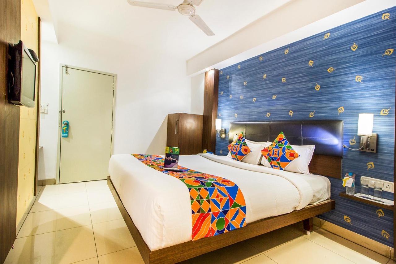 Hotel Fabexpress Kalyan - Nr Dairy Dan Circle Vadodara Zewnętrze zdjęcie