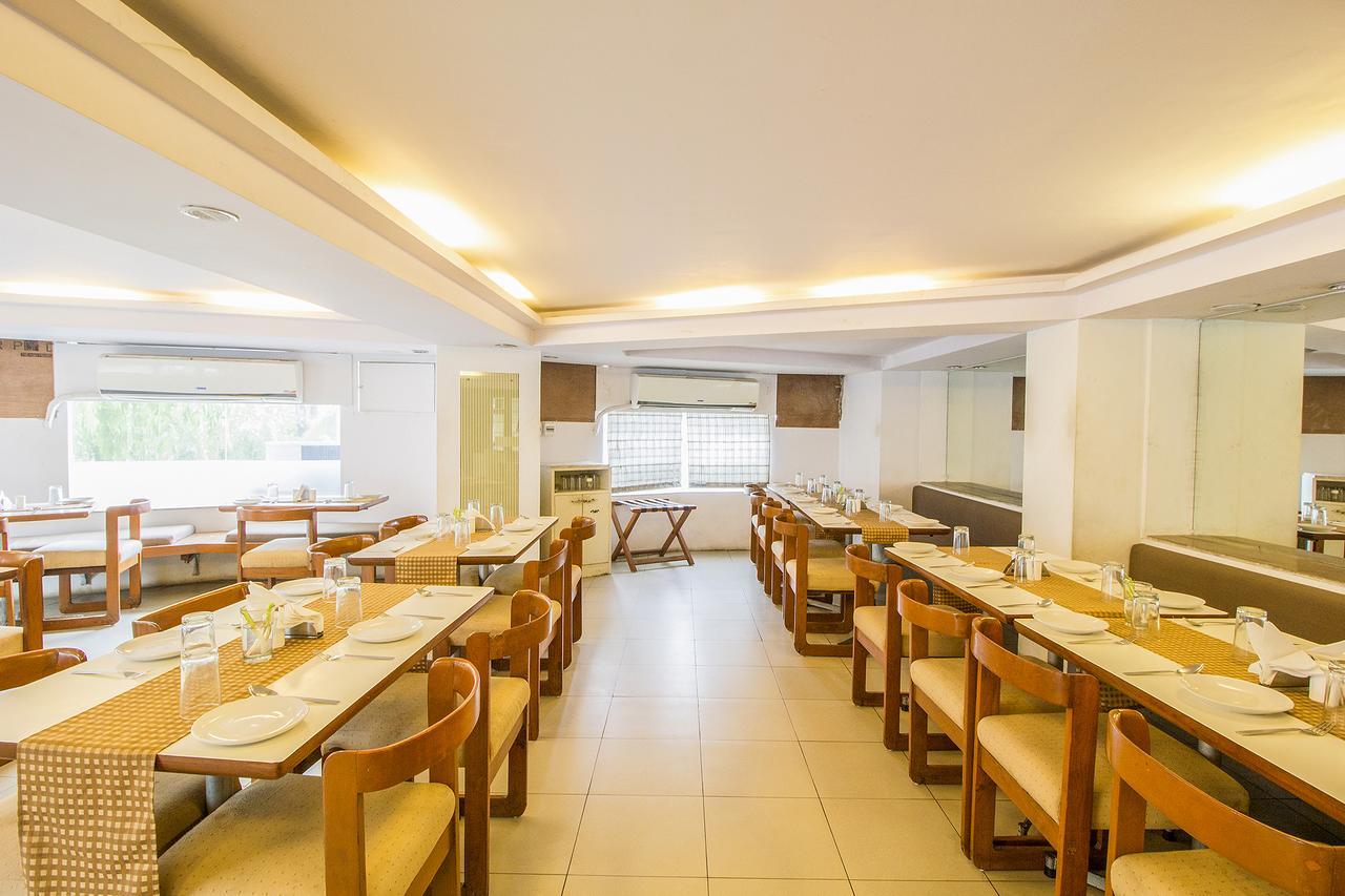 Hotel Fabexpress Kalyan - Nr Dairy Dan Circle Vadodara Zewnętrze zdjęcie