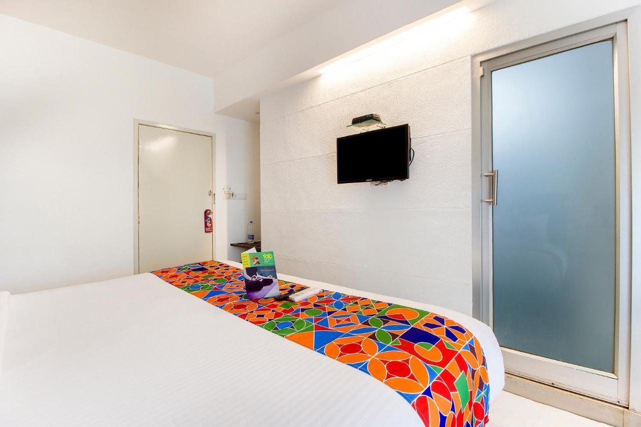 Hotel Fabexpress Kalyan - Nr Dairy Dan Circle Vadodara Zewnętrze zdjęcie