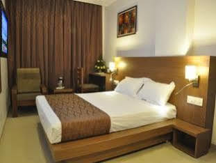 Hotel Fabexpress Kalyan - Nr Dairy Dan Circle Vadodara Zewnętrze zdjęcie